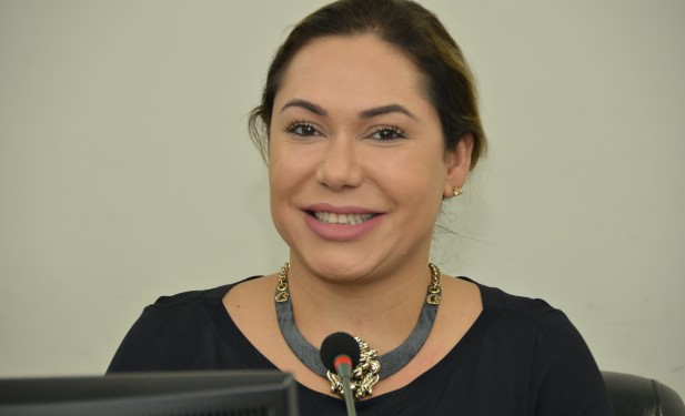 Luana Ribeiro sugere prorrogação dos prazos de pagamento de tributos estaduais e suspensão de precatórios