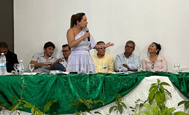 Deputada Luana visita Ananás e participa do 1º Seminário de Ecologia Política