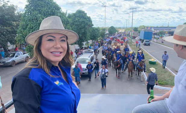 Luana prestigia cavalgadas de Pequizeiro, Bernardo Sayão e Araguaína