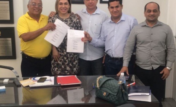 Luana Ribeiro  apresenta emenda de R$ 1,5 mi na LOA para  Maternidade em Araguatins