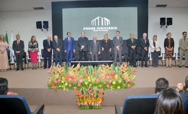 Luana Ribeiro participa da inauguração do Fórum de Araguaína