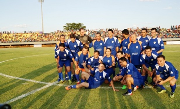 Luana Ribeiro joga partida no Futebol Solidário e destaca ação positiva