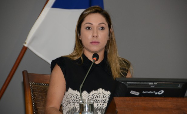 No dia Nacional do Doador Voluntário de Sangue, Luana propõe instituir “Junho Vermelho”