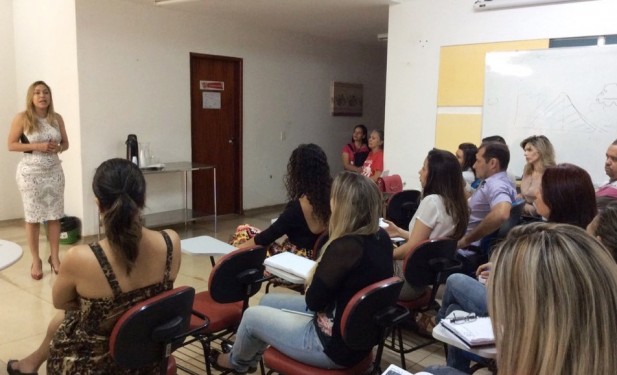 Junho Vermelho: Luana visita Hemocentro e incentiva doação de sangue