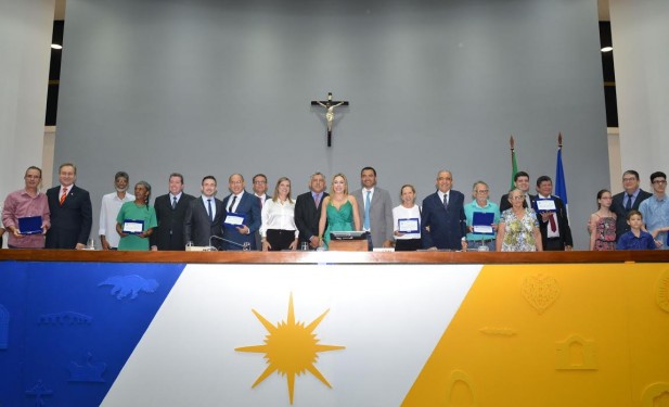 Luana preside sessão de homenagem ao aniversário de Palmas e ressalta amor pela Capital